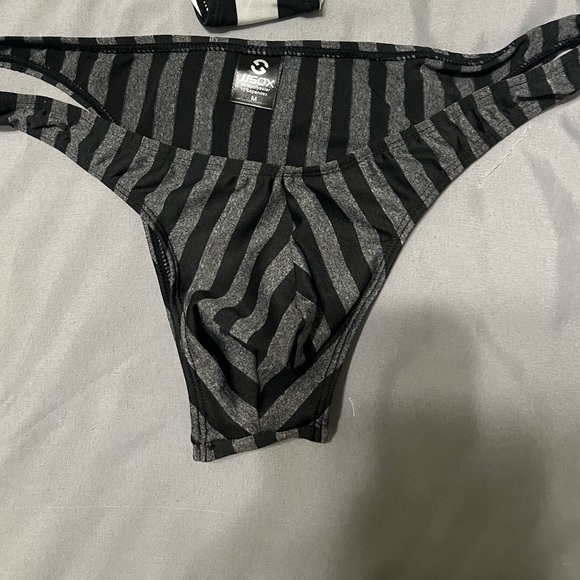 Men’s Striped Briefs - 2 Pack - Picture 4 of 5